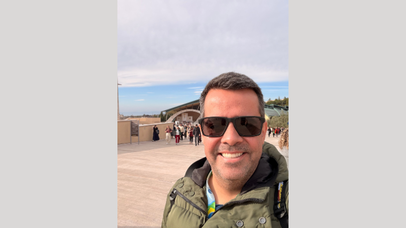 Ao abordar hospitais especializados, Vinicius Tadeu Sattin Rodrigues destaca o papel da inovação no avanço dos investimentos em oncologia.